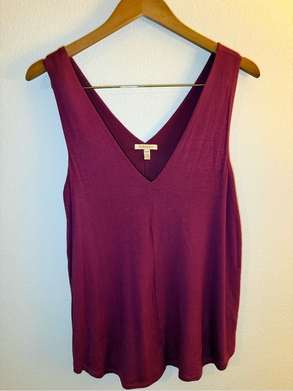 Bordeaux V-Neck Sleeveless Tank Top - Plum - Picture 1 of 5
